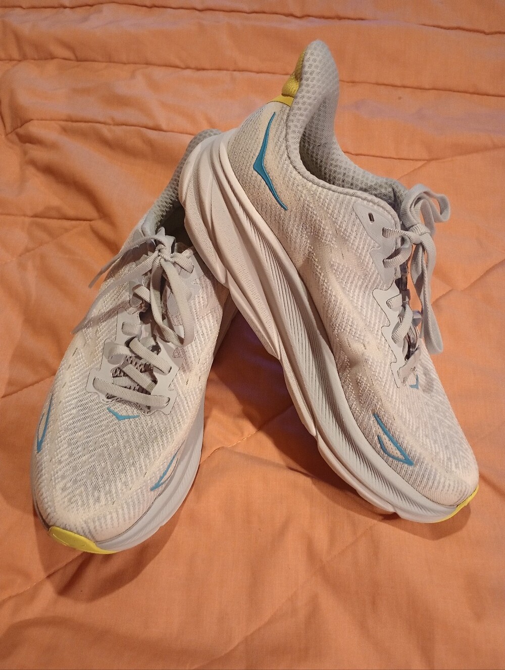 Women's Hoka Clifton 9 Running Shoes